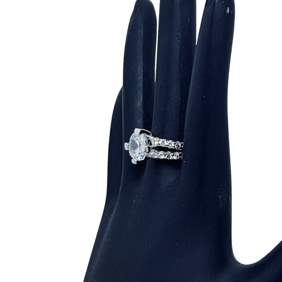 Silver Tone And Clear Rhinestone Engagement Ring Signed GR Thiland (R371) - Picture 3 of 6